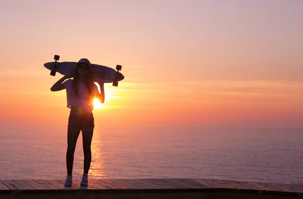 Ragazza skater — Foto Stock