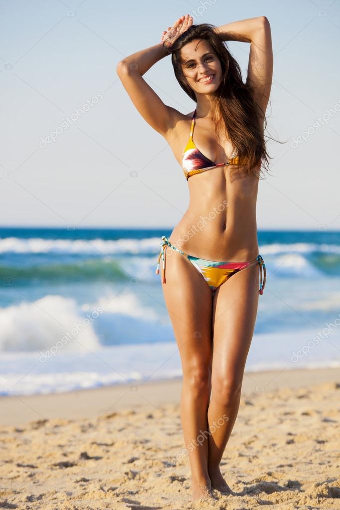Beatiful Spanish Girls In Bikini