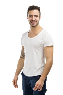 gülümseyen adam poz