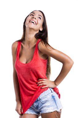 güzel bir kadın gülüyor