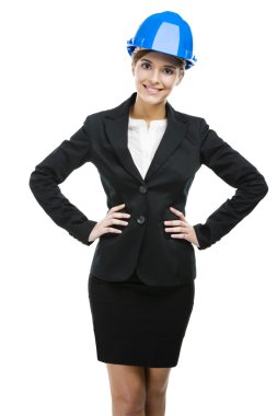 Güzel ve genç kadın mühendis