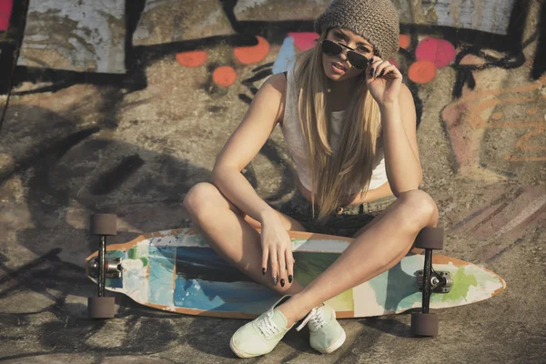 Menina patinadora — Fotografia de Stock