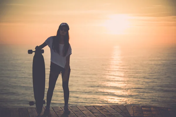 Ragazza skater — Foto Stock