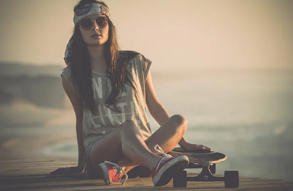Chica patinadora — Foto de Stock
