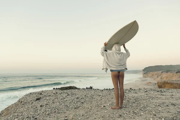 Krásný surfer girl — Stock fotografie
