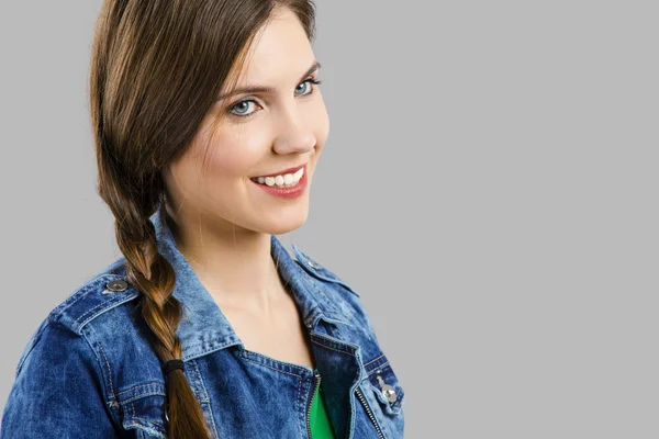 Hermosa mujer sonriendo —  Fotos de Stock