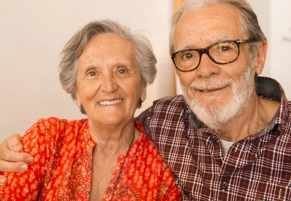 Retrato de pareja de edad — Foto de Stock