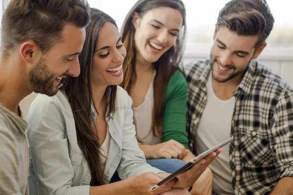 Reunión con amigos — Foto de Stock