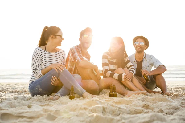 O melhor verão é com os amigos — Fotografia de Stock