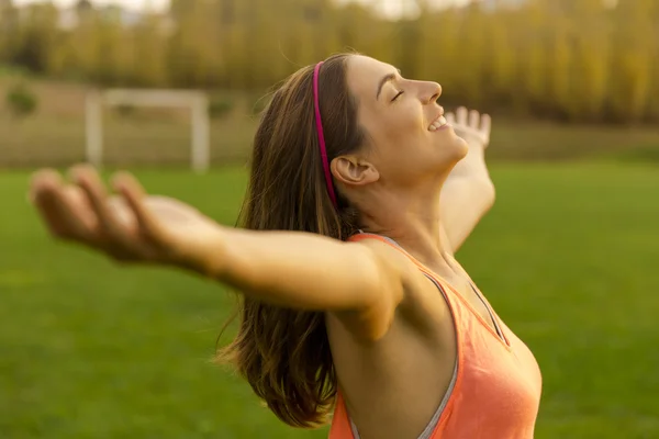 Beautiful woman smiling — Stock Photo, Image