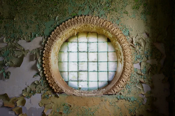 유리 벽돌 둥근 창 — 스톡 사진