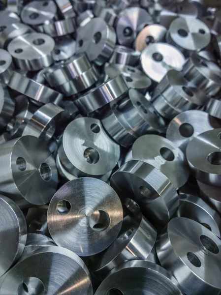 Parlak çelik silindirik parçalar arka plan