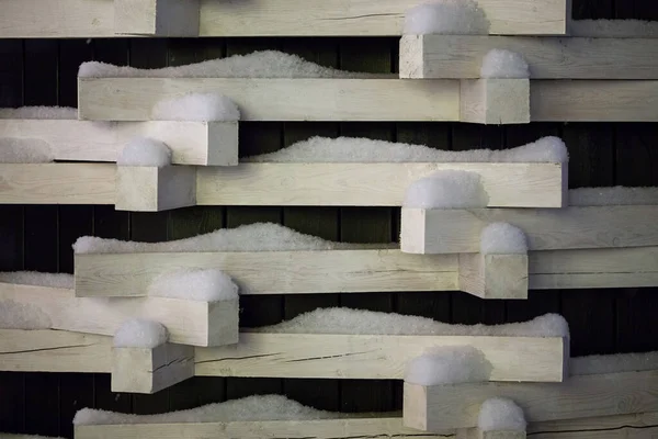Vit trä block med snö bstrakt vinter bakgrund — Stockfoto