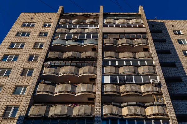 Typical Mid Russian Silicate Brick High Rise Condominium Residential Building — Stock Photo, Image