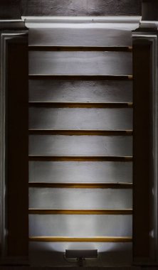 Gece yakın plan tarihi bina ışıklandırması