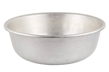 Beyaz arkaplanda izole edilmiş çıplak alüminyum havza kullanıldı