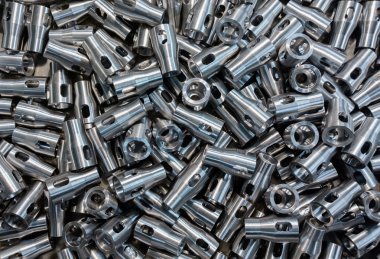 Parlak çelik parçalar artalanları