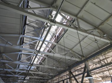 Beton Çatı kirişli Endüstriyel Bina Tavanı, aşağıdan manzara