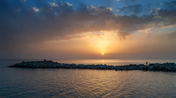 Horizontlinie Zwischen Meer Und Himmel Bei Sonnenuntergang — Stockfoto