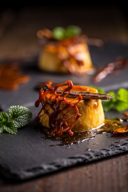 krem karamelli tatlı