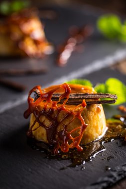 Vanilya puding tatlısı 