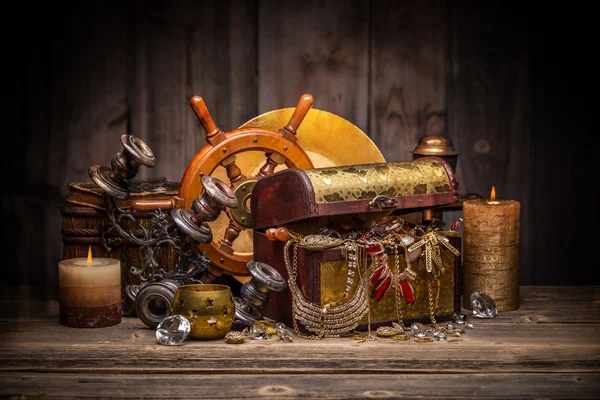 Composition of treasure chest — Stock Photo, Image