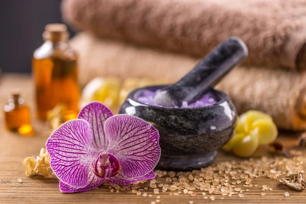 Sale di lavanda nel mortaio — Foto Stock