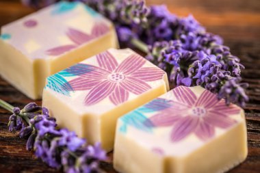 beyaz çikolatalı pralin 