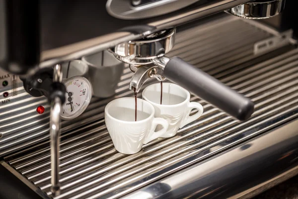 자동 커피 머신 — 스톡 사진