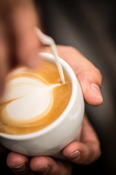 Szív alakú latte art kávé — Stock Fotó