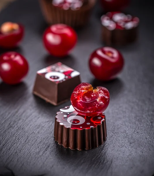 Cukierki czekoladowe z wiśni — Zdjęcie stockowe