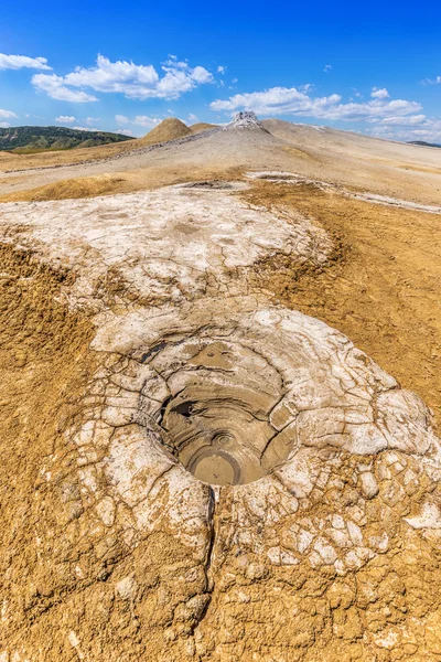 Volcan actif de boue — Photo