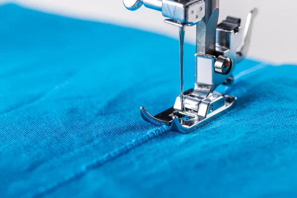 Sewing machine and fabric — Stock Photo, Image