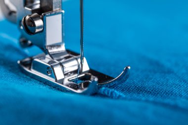 Elektrikli dikiş makinesi