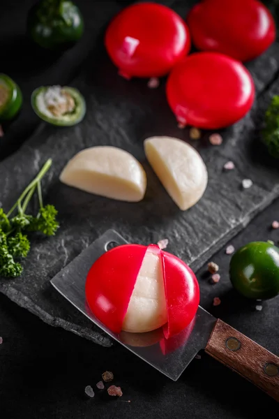 Roue de fromage à pâte molle — Photo