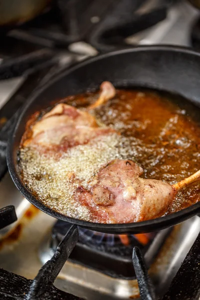 Patada de pato asada —  Fotos de Stock