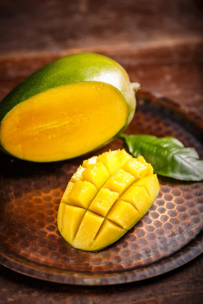 Kromka owoców mango — Zdjęcie stockowe