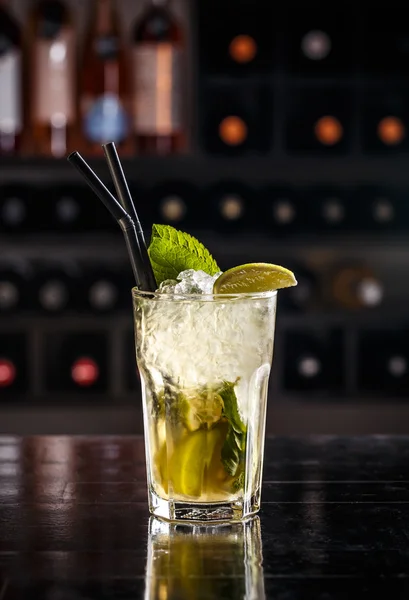 Mojito cocktail met kalk — Stockfoto