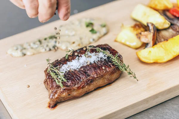 Sappige peper steak — Stockfoto