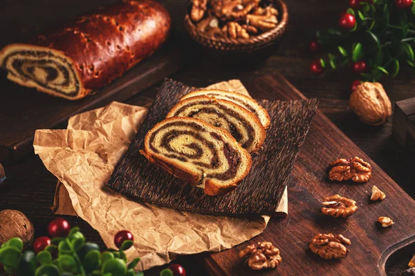 Zelfgebakken broodkoek — Stockfoto