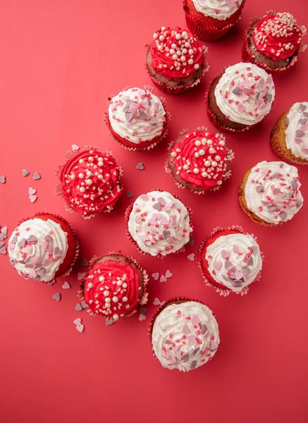 Délicieux cupcake à la crème fouettée — Photo