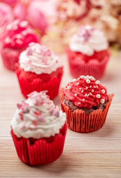 Cupcakes voor Valentijnsdag — Stockfoto