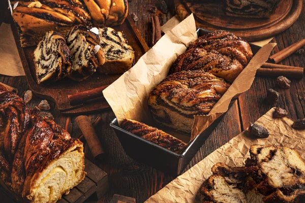 Babka süßes Flechtbrot — Stockfoto