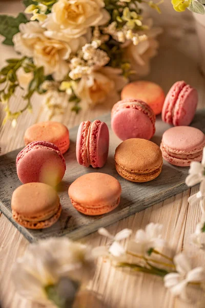 Encantadoras Galletas Merengue Almendras Francesas Bodegón Macarrones —  Fotos de Stock