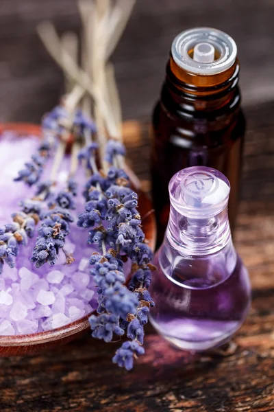 Lavendel ört blomma vatten — Stockfoto