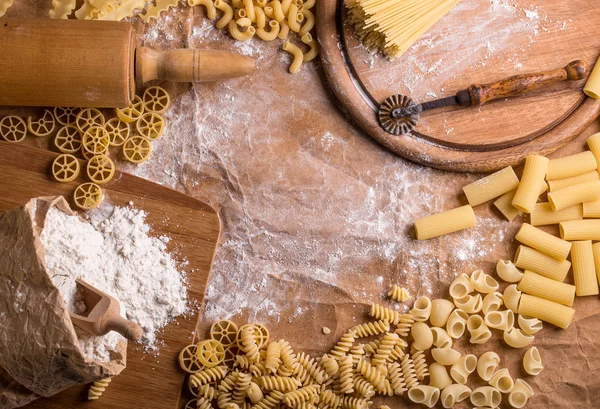 Raw pasta — Stock Photo, Image