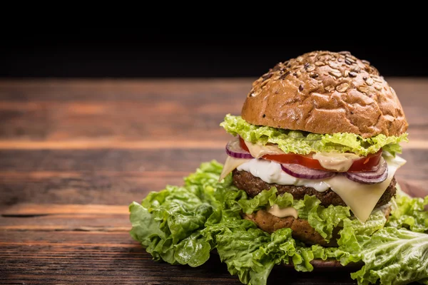 Cheeseburger — Stockfoto