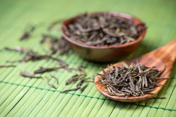 Зеленые чайные листья — стоковое фото