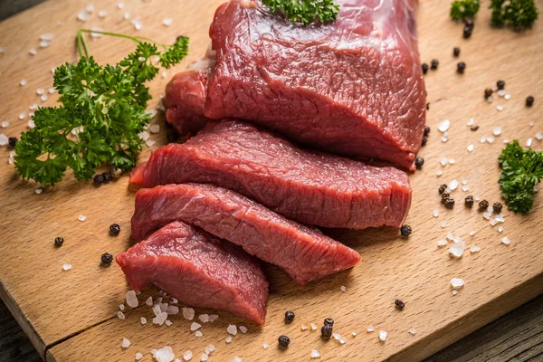 Raw beef — Stock Photo, Image