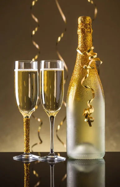 Champagnergläser — Stockfoto